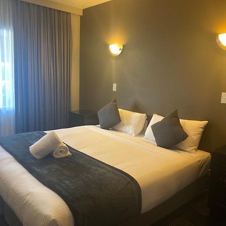 The Astor Hotel Motel Goulburn Bilik gambar