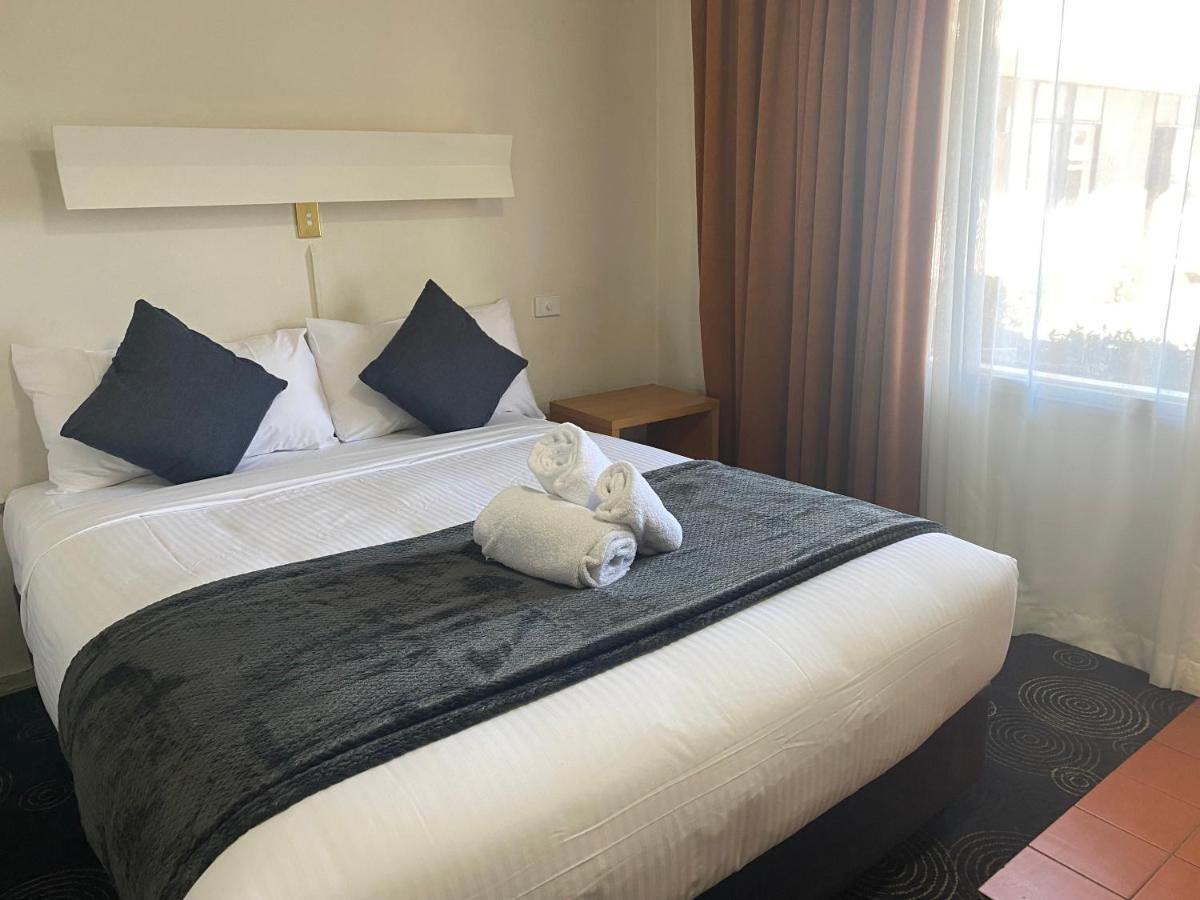 The Astor Hotel Motel Goulburn Luaran gambar
