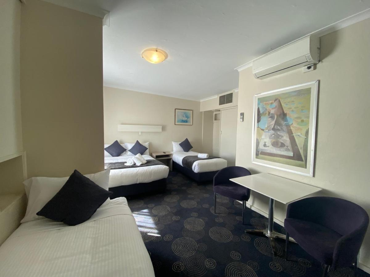 The Astor Hotel Motel Goulburn Luaran gambar